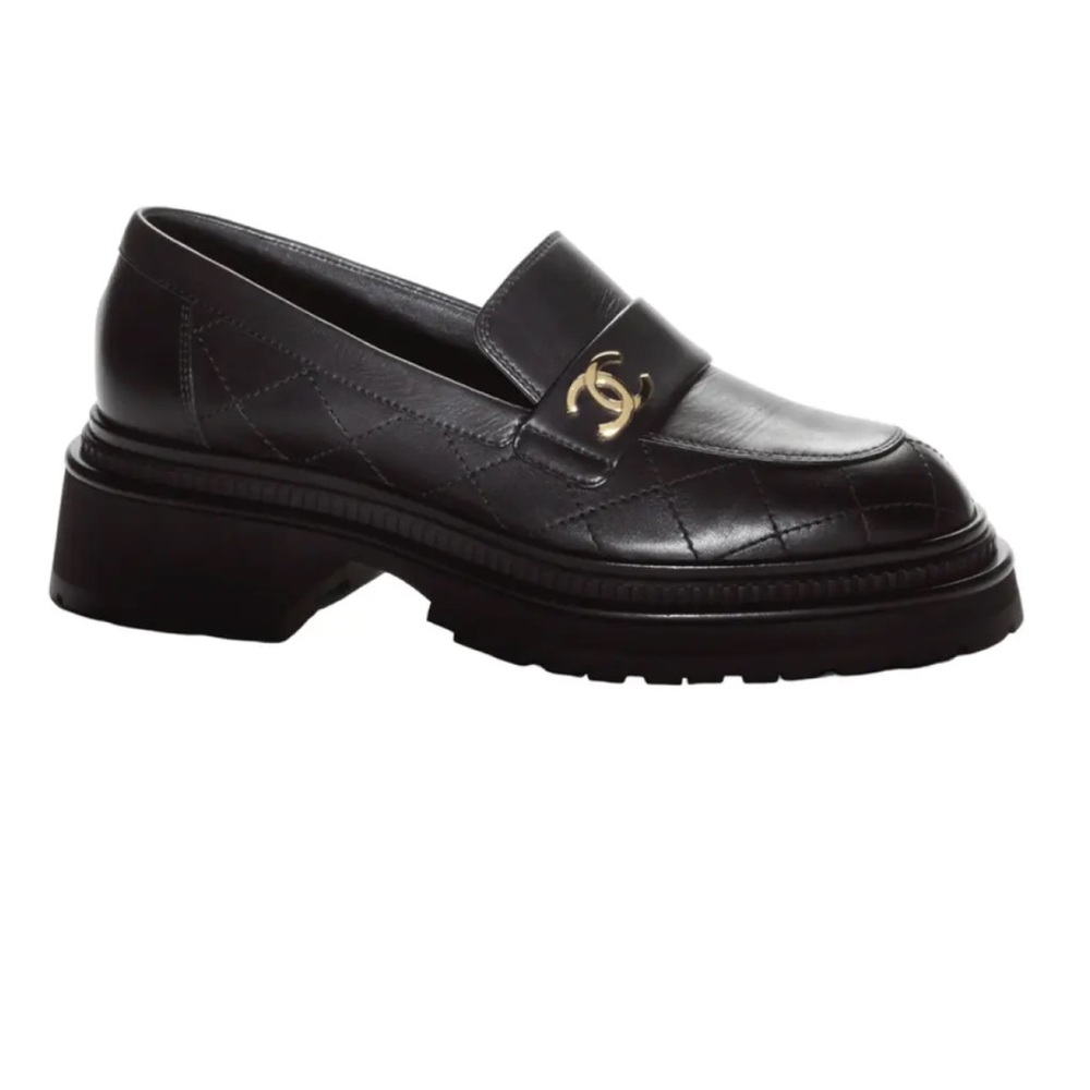 CHANEL Navy Leather Loafers. - Picture 3 of 10